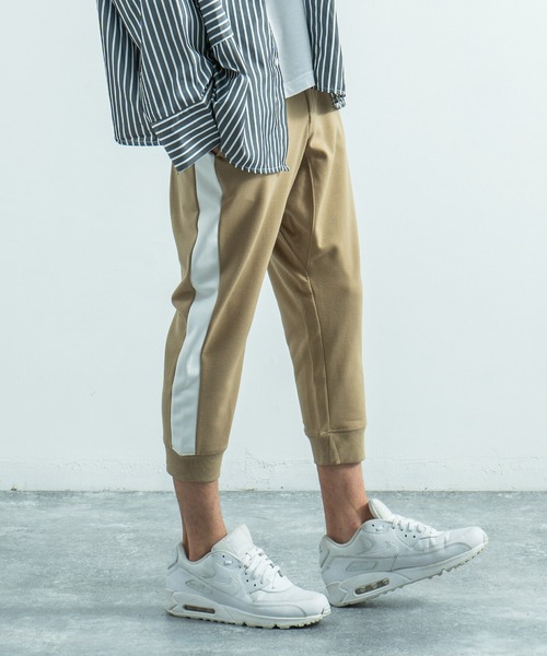 KANGOL(カンゴール)の「KANGOL 別注 ポンチ クロップドジョガーパンツ ラインパンツ ユニセックス(その他パンツ・メンズ・ホワイト/ブラック/ネイビー/グレー/カーキ/ホワイト系その他/ブラック系その他/グレー系その他/ベージュ系その他/ブルー系その他/チャコール/ホワイト系その他2/ブラック系その他2/グレー系その他2/グレー系その他3/グレー系その他4/ベージュ系その他2/ブルー系その他2・M/L/LL)」の22枚目の写真