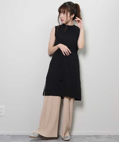 shopnikoniko（ショップニコニコ）の「細リブロングスリットベルト付チュニック（ワンピース・レディース・ブラック/ベージュ/オレンジ/キナリ・フリー）」の3枚目の写真