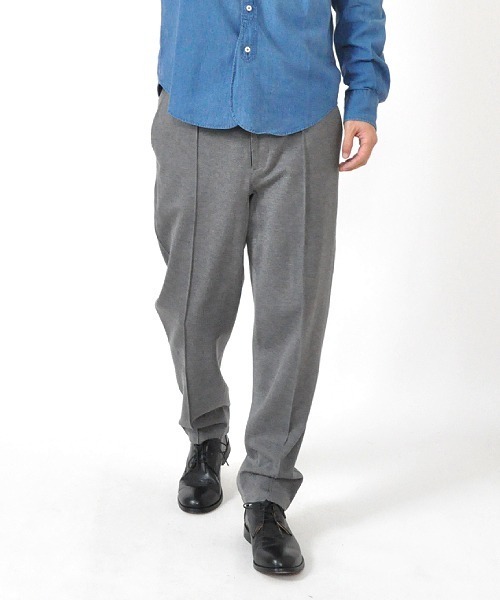 Hub&Spoke（ハブアンドスポーク）の「センタープリーツクライミングパンツ（その他パンツ・メンズ・ブラック/キャメル/グレー/チャコールグレー・LARGE/X-LARGE/MEDIUM）」の12枚目の写真