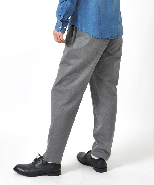 Hub&Spoke（ハブアンドスポーク）の「センタープリーツクライミングパンツ（その他パンツ・メンズ・ブラック/キャメル/グレー/チャコールグレー・LARGE/X-LARGE/MEDIUM）」の6枚目の写真