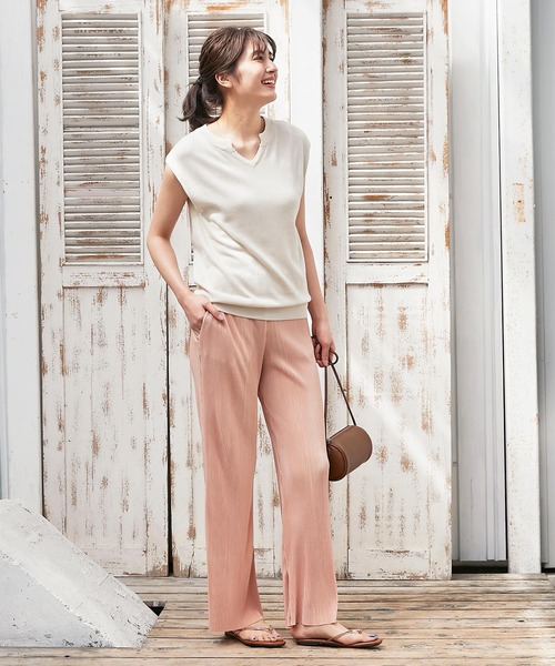 KOBE LETTUCE(コウベレタス)の「スクエアトゥトングサンダル(サンダル・レディース・ゴールド/パイソン/ブラック/ピンク/アイボリー・S/M/L/LL)」の9枚目の写真