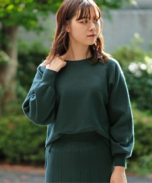 クロップド丈トレーナー　ドルマン　ニットプリーツスカート　セットアップ　秋冬 TRUDEA（トルディア）の「【ニット・セットアップ】ドルマン