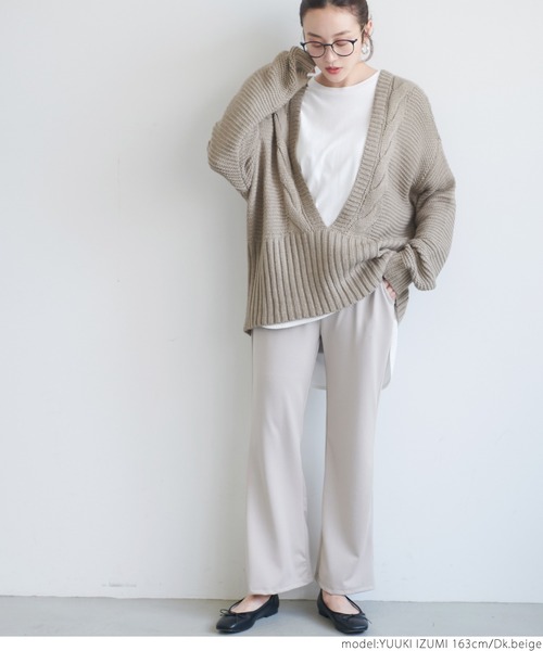 coca（coca）（コカ）の「深Vネックニット（ニット/セーター・レディース・ブラック/ダークベージュ・ONE SIZE）」の6枚目の写真