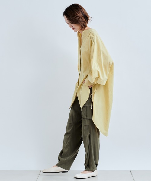 DouDou(ドゥドゥ)の「キュプラカーゴパンツ(その他パンツ・レディース・オフホワイト/カーキ・36/38)」の5枚目の写真