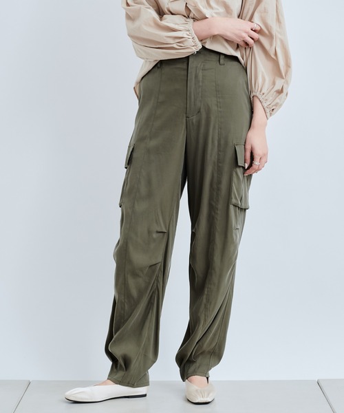 DouDou(ドゥドゥ)の「キュプラカーゴパンツ(その他パンツ・レディース・オフホワイト/カーキ・36/38)」の17枚目の写真