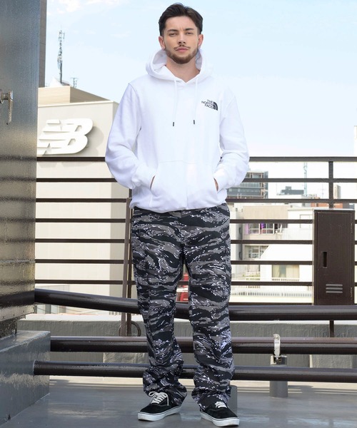 THE NORTH FACE(ザノースフェイス)の「THE NORTH FACE ボックスロゴパーカー(パーカー・メンズ・ブルー/イエロー/その他1/ネイビー/ライトグレー/ホワイト・SMALL/MEDIUM/LARGE/X-LARGE)」の22枚目の写真