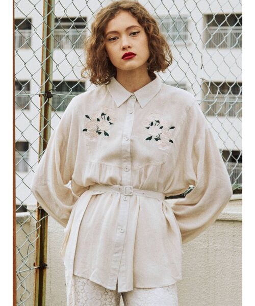 jouetie（ジュエティ）の「フラワーシャツ＆レースパンツ（シャツ/ブラウス・レディース・ブラック/ブルー/アイボリー・MEDIUM）」の13枚目の写真