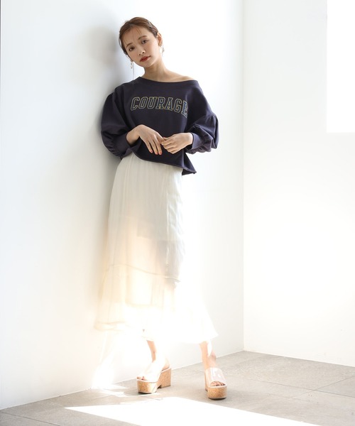 one after another NICE CLAUP（ワンアフターアナザーナイスクラップ）の「ショートカレッジロゴスウェット（Tシャツ/カットソー・レディース・ベージュ/ネイビー/グレー/オフホワイト・FREE）」の9枚目の写真