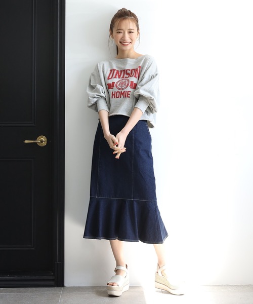 one after another NICE CLAUP（ワンアフターアナザーナイスクラップ）の「ショートカレッジロゴスウェット（Tシャツ/カットソー・レディース・ベージュ/ネイビー/グレー/オフホワイト・FREE）」の7枚目の写真