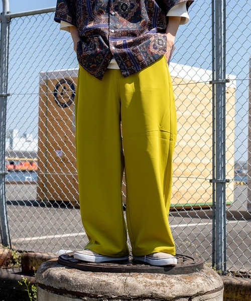 kutir（クティール）の「リラックスストレートパンツ（その他パンツ・メンズ・ホワイト/レッド/レモンイエロー・SMALL/MEDIUM/LARGE）」の2枚目の写真