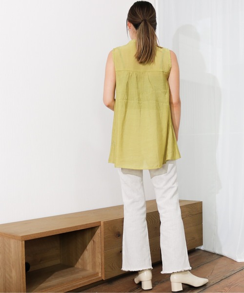 Per sist ence(パーシエンス)の「Per sist ence/パーシエンス ピンタックノースリーブシャツ(シャツ/ブラウス・レディース・オフホワイト/カーキ/ブラック・FREE)」の13枚目の写真