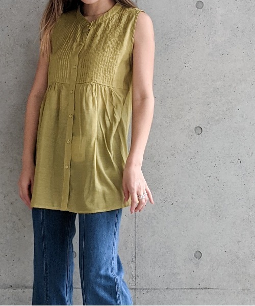 Per sist ence(パーシエンス)の「Per sist ence/パーシエンス ピンタックノースリーブシャツ(シャツ/ブラウス・レディース・オフホワイト/カーキ/ブラック・FREE)」の18枚目の写真