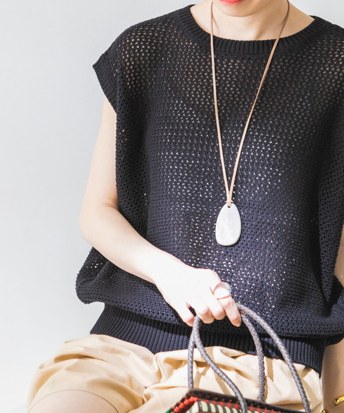 URBAN RESEARCH（アーバンリサーチ）の「メッシュニットプルオーバー（ニット/セーター・レディース・ブラウン系その他/ブラック/ベージュ・FREE）」の17枚目の写真