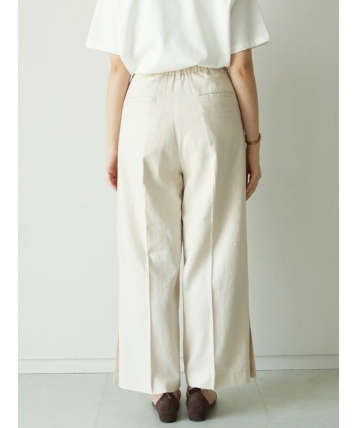 Te chichi(テチチ)の「レーヨンリネンワイドパンツ(その他パンツ・レディース・ベージュ/ネイビー・SMALL/MEDIUM)」の5枚目の写真