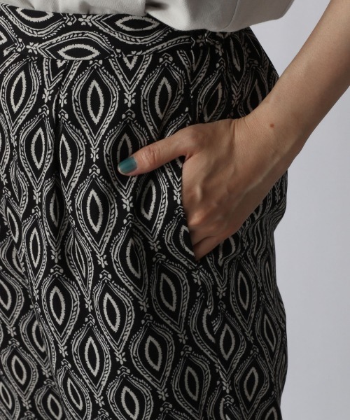 LOWRYS FARM（ローリーズファーム）の「エスニックガライージーパンツ　959086（その他パンツ・レディース・ブラック/ブラウン/グリーン・FREE）」の8枚目の写真