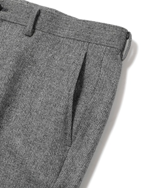 MEN'S BIGI(メンズビギ)の「クラシカルヘリンボーン ストレッチパンツ(スラックス・メンズ・ブラウン/グレー・01/02/03/04)」の6枚目の写真