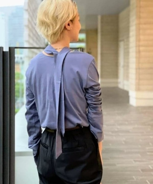 Ray BEAMS（レイビームス）の「RBS / ネッククロス リボンTシャツ（Tシャツ/カットソー・レディース・ブラック/ベージュ/ブルー系その他2・ONE SIZE）」の18枚目の写真