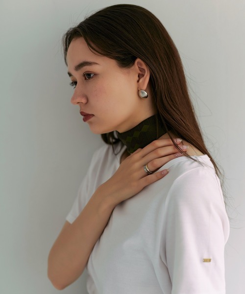 TINA:JOJUN(ティーナジョジュン)の「ボートネック 半袖Tシャツ TINA:JOJUN(Tシャツ/カットソー・レディース・ホワイト/グレイッシュベージュ/ライトブルーグレー/ブラック・M)」の13枚目の写真