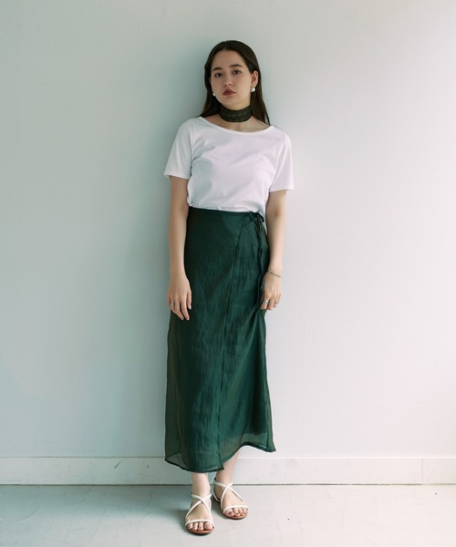 TINA:JOJUN(ティーナジョジュン)の「ボートネック 半袖Tシャツ TINA:JOJUN(Tシャツ/カットソー・レディース・ホワイト/グレイッシュベージュ/ライトブルーグレー/ブラック・M)」の16枚目の写真