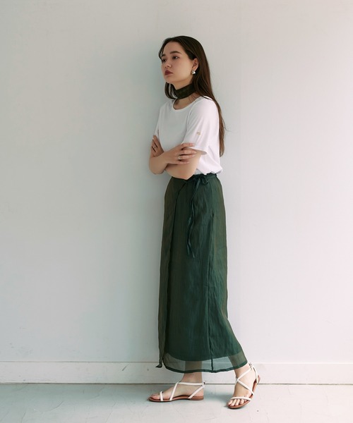 TINA:JOJUN(ティーナジョジュン)の「ボートネック 半袖Tシャツ TINA:JOJUN(Tシャツ/カットソー・レディース・ホワイト/グレイッシュベージュ/ライトブルーグレー/ブラック・M)」の18枚目の写真