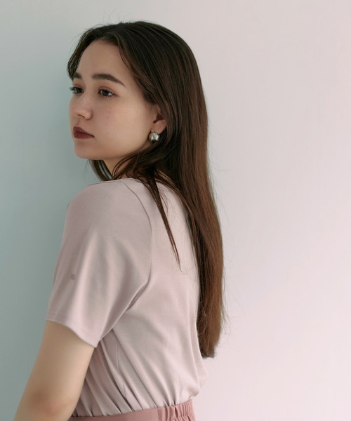 TINA:JOJUN(ティーナジョジュン)の「ボートネック 半袖Tシャツ TINA:JOJUN(Tシャツ/カットソー・レディース・ホワイト/グレイッシュベージュ/ライトブルーグレー/ブラック・M)」の21枚目の写真