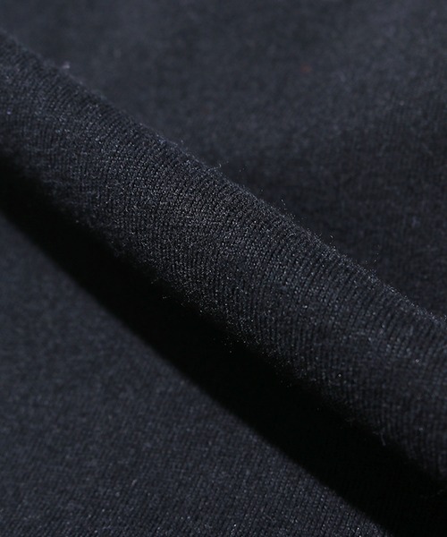 VANS（バンズ）の「VANS/ヴァンズ OFF THE WALL Emb. L/S T-Shirt ビッグシルエットロンT（Tシャツ/カットソー・メンズ・ホワイト/ブラック/グリーン・M/L/XL）」の17枚目の写真