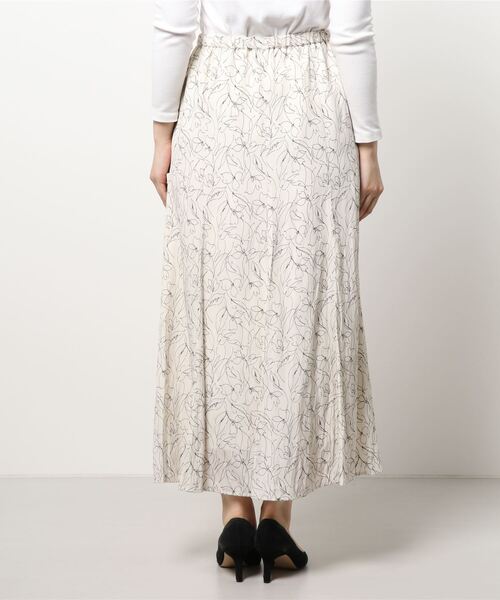 m.f.editorial（エムエフエディトリアル）の「m.f.エディトリアル レディース ラインプリント マーメイドマキシスカート（スカート・レディース・アイボリー・S/LARGE/MEDIUM）」の2枚目の写真