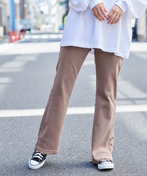 cepo（セポ）の「フレアーデニムパンツ　セットアップ可能（デニムパンツ・レディース・ブラウン/ベージュ/ブルー系2/ネイビー/ブルー系1・M/S）」の2枚目の写真