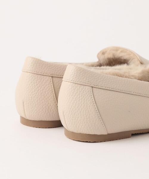 green label relaxing(グリーンレーベルリラクシング)の「フェイクファー ウォームモカシン(1cmヒール)(モカシン/デッキシューズ・レディース・オフホワイト/ライトブルー/ブラック/グレー・M/S/XL/L/XS)」の17枚目の写真