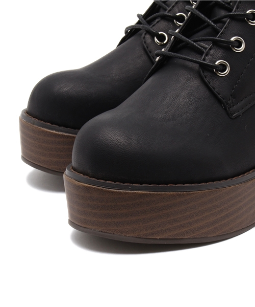 one after another NICE CLAUP（ワンアフターアナザーナイスクラップ）の「【non-no2月号掲載商品ナイスクラップ】レースアップショートブーツ（ブーツ・レディース・ブラック/ブラウン・SMALL/MEDIUM/LARGE）」の10枚目の写真