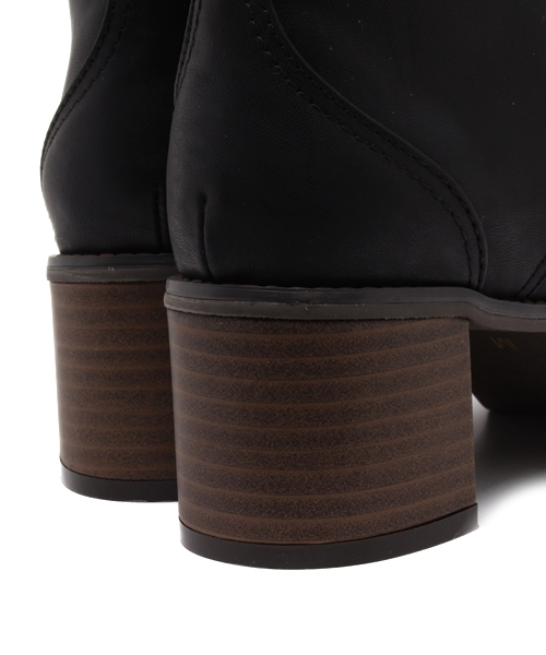 one after another NICE CLAUP（ワンアフターアナザーナイスクラップ）の「【non-no2月号掲載商品ナイスクラップ】レースアップショートブーツ（ブーツ・レディース・ブラック/ブラウン・SMALL/MEDIUM/LARGE）」の3枚目の写真