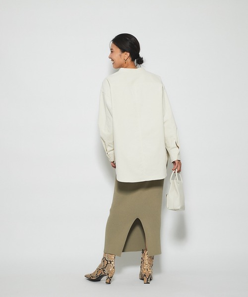 RIVE DROITE（リヴドロワ）の「程よく抜け感も演出してくれる　コーデュロイシャツ（シャツ/ブラウス・レディース・オフホワイト/カーキ・FREE）」の17枚目の写真