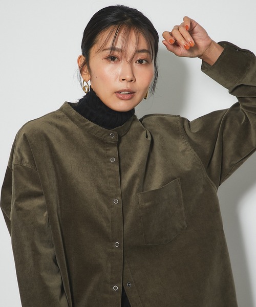 RIVE DROITE（リヴドロワ）の「程よく抜け感も演出してくれる　コーデュロイシャツ（シャツ/ブラウス・レディース・オフホワイト/カーキ・FREE）」の20枚目の写真