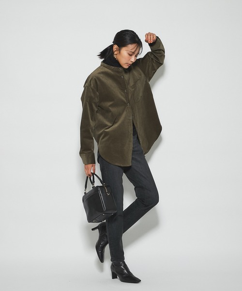 RIVE DROITE（リヴドロワ）の「程よく抜け感も演出してくれる　コーデュロイシャツ（シャツ/ブラウス・レディース・オフホワイト/カーキ・FREE）」の11枚目の写真