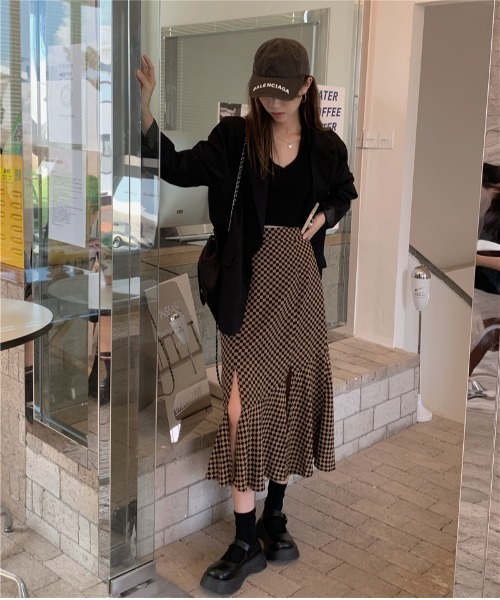 MANGROVE（マングローブ）の「チェッカー柄スリットマーメイドスカート（スカート・レディース・ブラウン・FREE）」の14枚目の写真