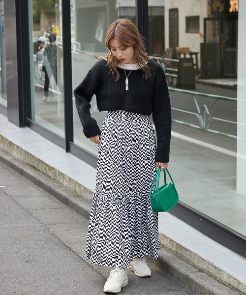 byYOUANCE（バイユアンス）の「ボリュームティアードロングスカート（スカート・レディース・ブラック/その他1・FREE）」の15枚目の写真