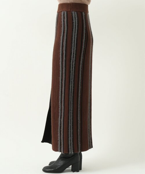 RAY CASSIN(レイカズン)の「マルチストライプニットスカート(スカート・レディース・ライトカーキ/ベージュ/ブラック・FREE)」の5枚目の写真