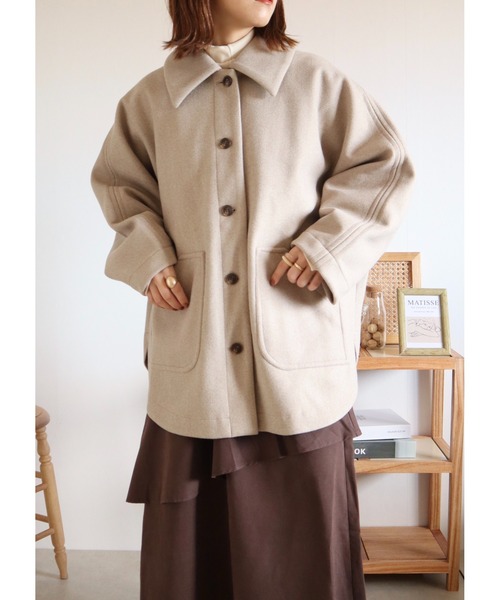 Amourire（アムリール）の「【yumi.コラボ】ポンチョコート（ブルゾン・レディース・チャコールグレー/ベージュ/モカ・M/L）」の3枚目の写真