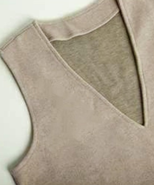 Vネックジャンパースカート