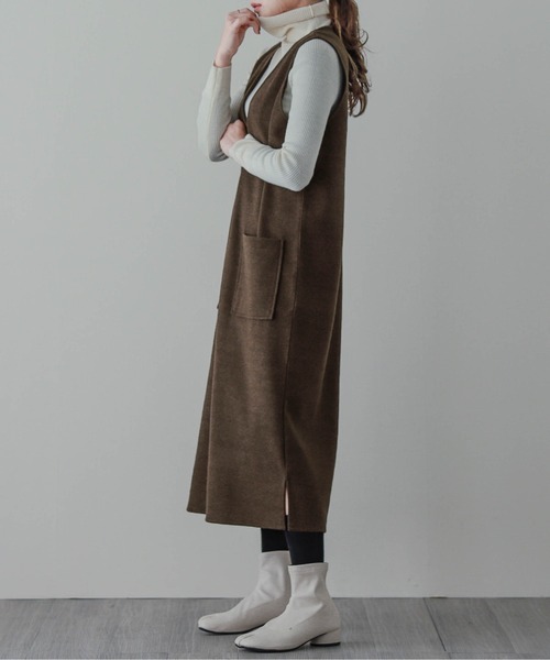 La-gemme（ラジェム）の「Vネックジャンパースカート（ジャンパースカート・レディース・チャコールグレー/ブラック/ブラウン/グレー/グリーン/ブルーグレー・M/L）」の19枚目の写真