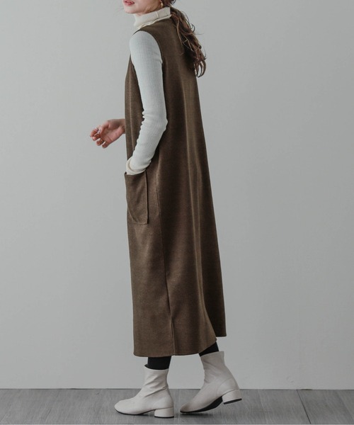 La-gemme（ラジェム）の「Vネックジャンパースカート（ジャンパースカート・レディース・チャコールグレー/ブラック/ブラウン/グレー/グリーン/ブルーグレー・M/L）」の20枚目の写真