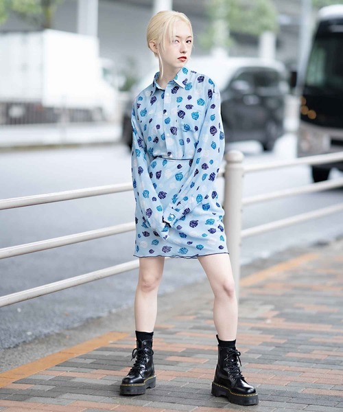 X-girl(エックスガール)の「APPLE GIRL SHEER SKIRT(スカート・レディース・ブラック/ベージュ/ライトブルー・S/M)」の16枚目の写真