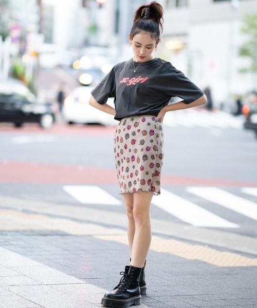 X-girl(エックスガール)の「APPLE GIRL SHEER SKIRT(スカート・レディース・ブラック/ベージュ/ライトブルー・S/M)」の6枚目の写真