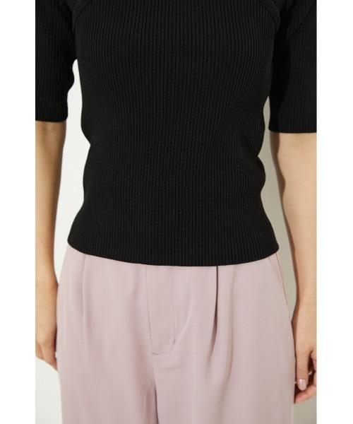 rienda（リエンダ）の「オープンネックハーフスリーブニットトップス（ニット/セーター・レディース・ブラック/ピンク/ブルー/ライトベージュ・FREE）」の15枚目の写真