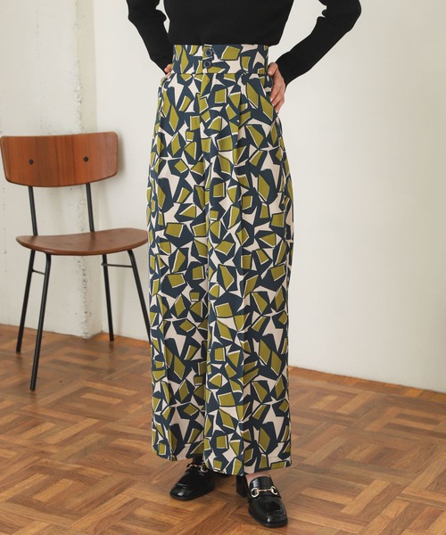 SENSE OF PLACE by URBAN RESEARCH（センスオブプレイスバイアーバンリサーチ）の「キカプリントハイウエストパンツ（その他パンツ・レディース・グリーン系その他/ブラウン系その他・SMALL/MEDIUM）」の3枚目の写真