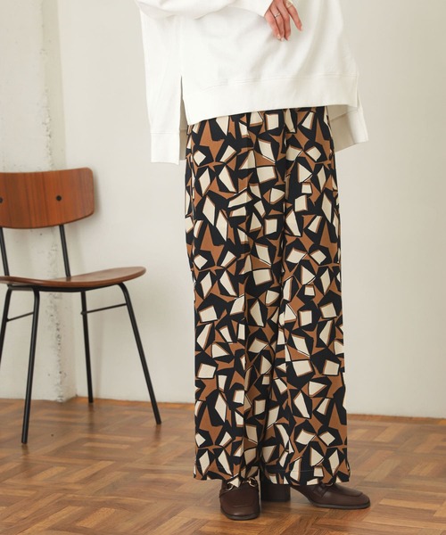 SENSE OF PLACE by URBAN RESEARCH（センスオブプレイスバイアーバンリサーチ）の「キカプリントハイウエストパンツ（その他パンツ・レディース・グリーン系その他/ブラウン系その他・SMALL/MEDIUM）」の10枚目の写真