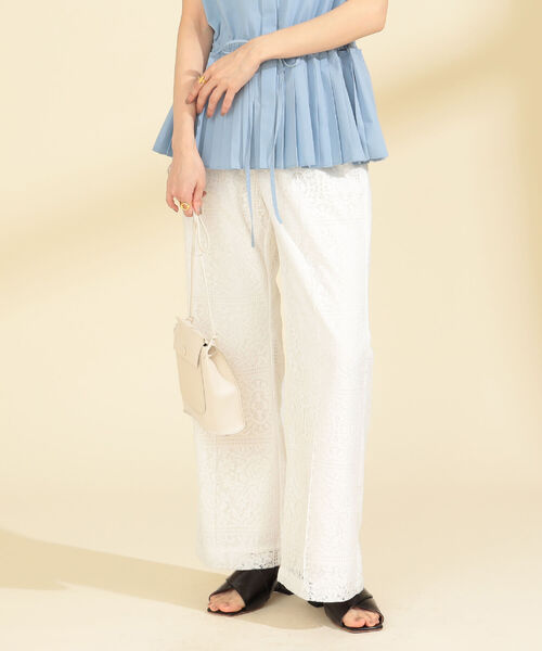 Ray BEAMS(レイビームス)の「Ray BEAMS / レース フレア パンツ(その他パンツ・レディース・ホワイト/ブラック・1/0)」の8枚目の写真