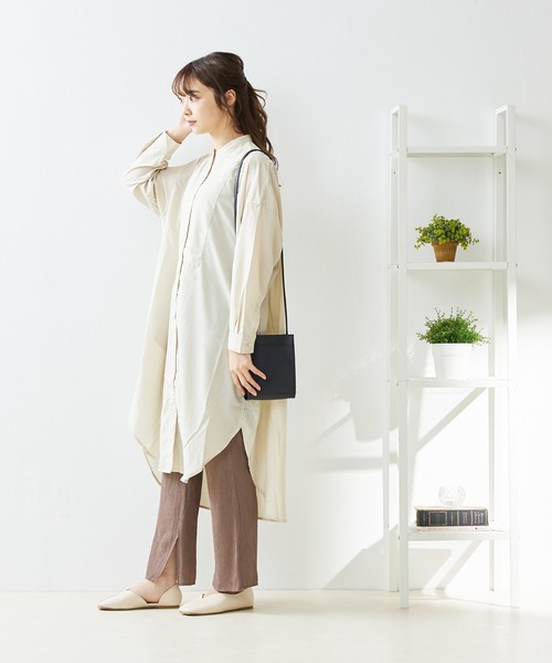 menue（メヌエ）の「サイドカットスクエアトゥパンプス（パンプス・レディース・アイボリー/ブラック/ブラウン・21.5cm/22.0cm/22.5cm/23.0cm/23.5cm/24.0cm/24.5cm/25.0cm/25.5cm/26.0cm）」の11枚目の写真