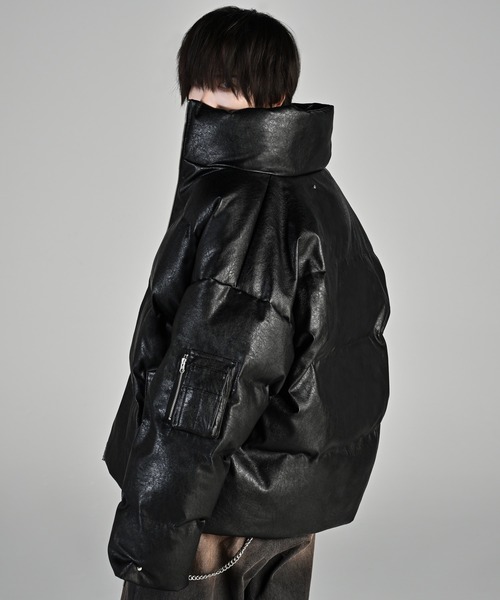 ADRER(アドラー)の「ADRER THE HEAT PADDED JACKET / アドラーザヒートパデッドジャケット(ダウンジャケット/コート・メンズ・ブラック×シルバー/グレー/ブラック×ゴールド/ホワイト/チャコール/アイボリー/ブラック系1/ブラック系3/ブラック系4/ブラック系2・XS/S/M/L/XXS)」の20枚目の写真