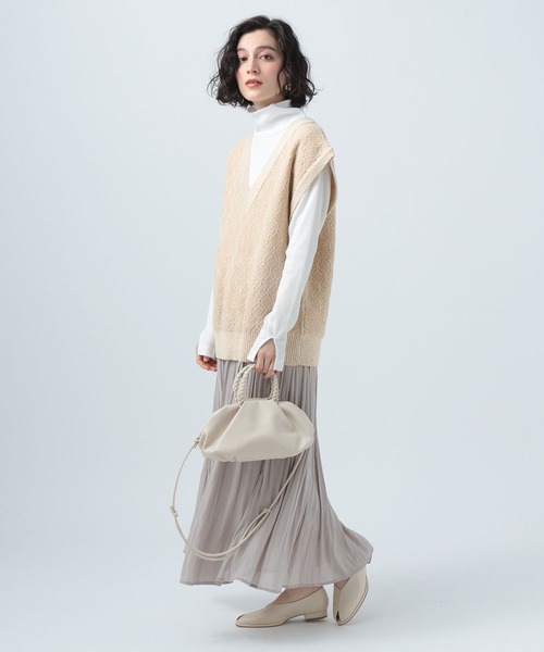 BAYFLOW（ベイフロー）の「ジャガードニットベスト（ベスト・レディース・ベージュ/グリーン・FREE）」の3枚目の写真